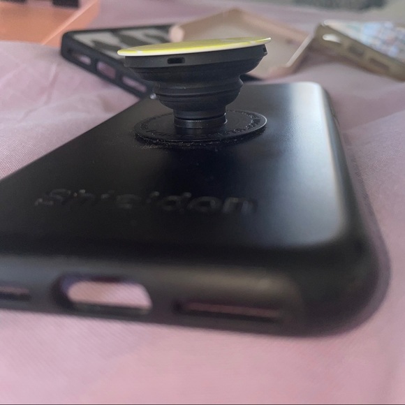 *7* iPhone X cases (wildflower, sonix) - Picture 4 of 6